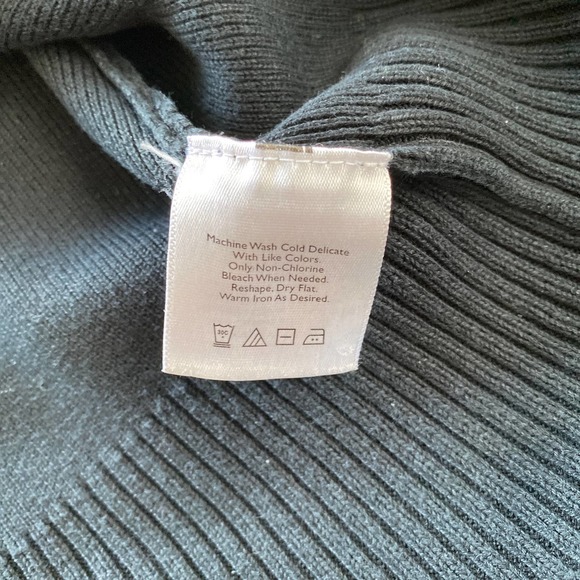 Eddie Bauer zip up sweater - Medium - Picture 5 of 5